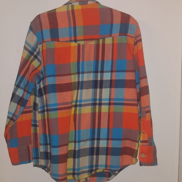 Plaid flannel button shirt - Picture 2 of 3